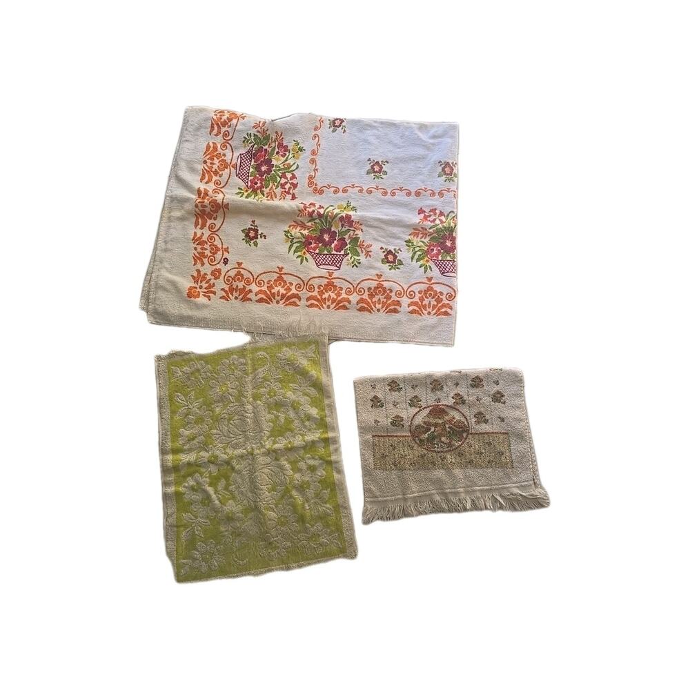 Lot of 3 Vtg MCM 100% Cotton Fringe Soft Absorbent Bathroom Kitchen‎ Hand Towels